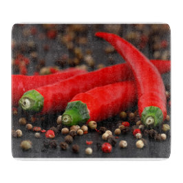 Schneidebrett mit Peperoni