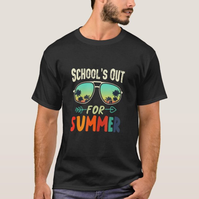 Schools Out For Summer & Loving It Funny Teacher S T Shirt (Framsida)