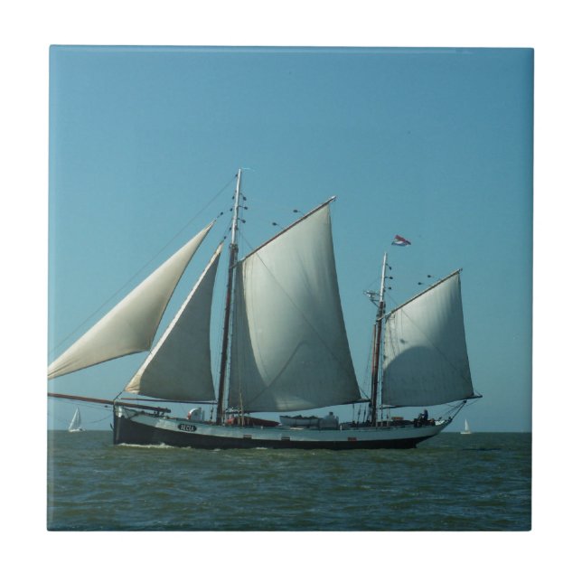 Schooner på havet kakelplatta (Framsidan)