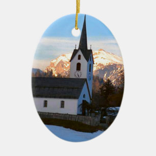 Schweizarekyrka i bergen julgransprydnad keramik