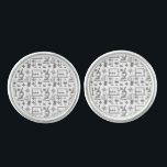 Science Mönster Cufflinks<br><div class="desc">En roligt vektor mönster för människor som forskar i kärlek. Mönster har ett kemiexperiment,  en kompass för geografi,  matematiska symboler,  en text bok,  ett mikroskop för biologi och ett fysikexperiment. Du kan ändra bakgrunden färg till kostym efter behov.</div>