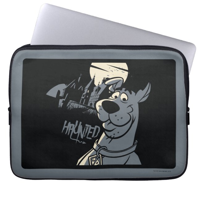 Scooby-Doo Noir Haunted Mansion Graphic Laptop Fodral (Framsidan)