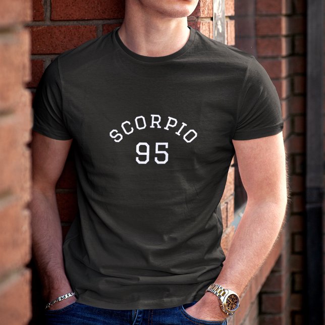 Scorpio | Svart födelsedag T Shirt (Skapare uppladdad)