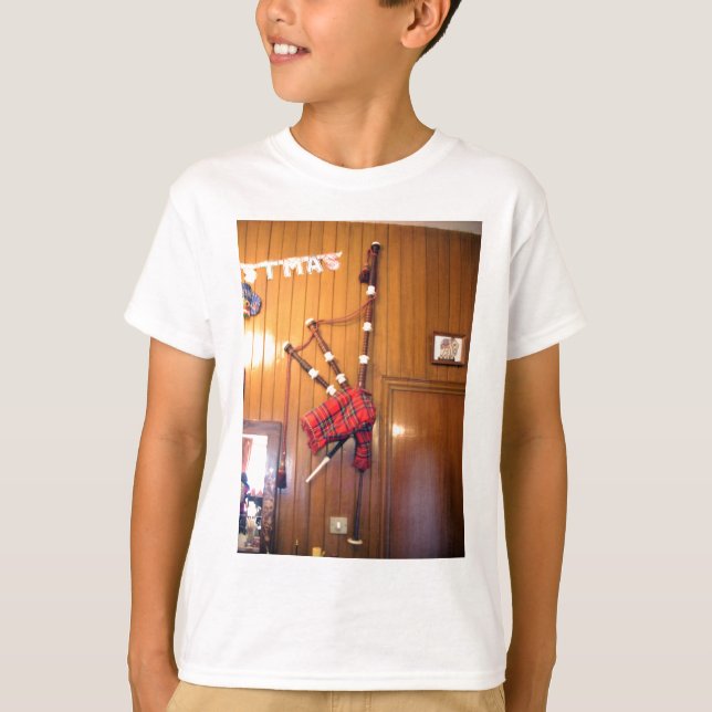 Scotland Bagpipe Tartan Plade Musical Instrument Tee (Framsida)