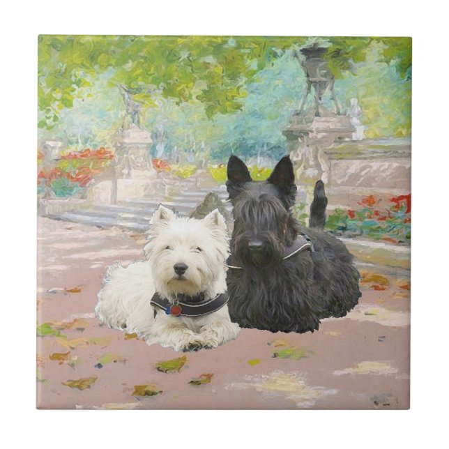 Scottie och Westie i en trädgård Kakelplatta (Framsidan)