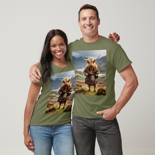 Scottish Highland Cow Bagpiper T Shirt (Unisex)