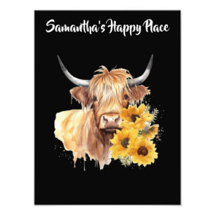 Scottish Highland Cow med solblommor. Redigerbar Fototryck
