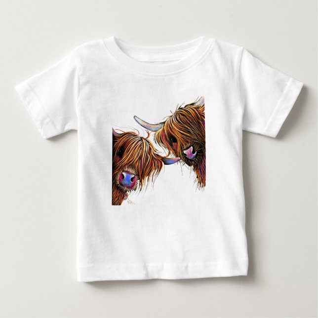 Scottish Highland Cow ‘ S&N’ by Shirley MacArthur  T Shirt (Framsida)