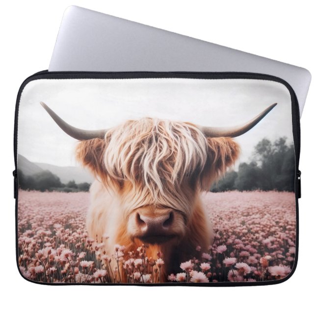Scottish Highland Cow Wildblomma Fält Laptop Fodral (Framsidan)