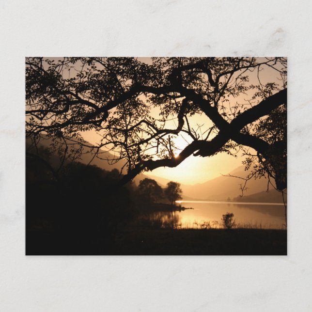 Scottish Sunset över en Loch Vykort (Framsida)