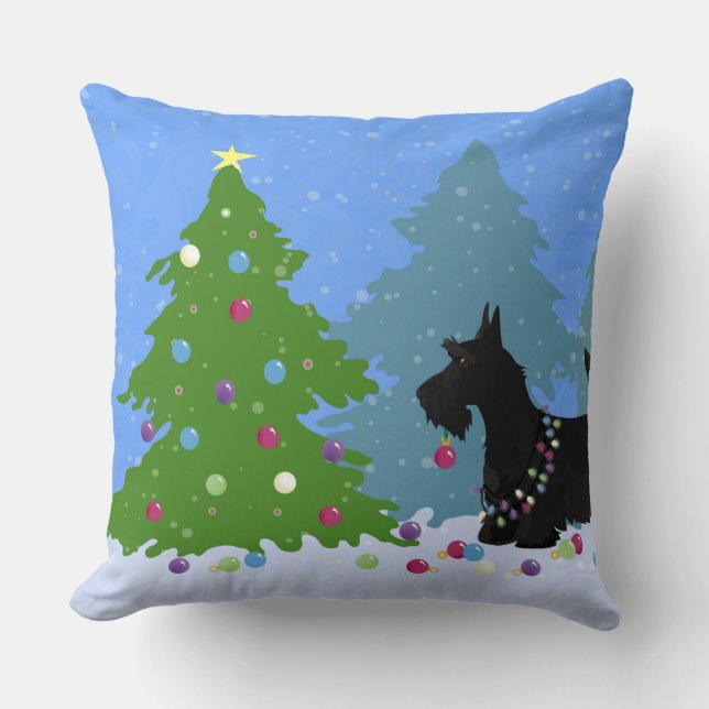 Scottish Terrier Hund Decorating Julgran Kudde (Framsida)
