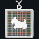 Scottish Terrier Necklace Silverpläterat Halsband<br><div class="desc">En skotsk skräckare hund mot ett plaid,  en tartan bakgrund ge i det skotska Hund halsbandet retro stil. Formgivningarna kommer från originalteckningen.</div>