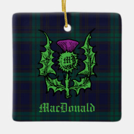 Scottish Thistle på Mörk Tartan Custom Name Julgransprydnad Keramik