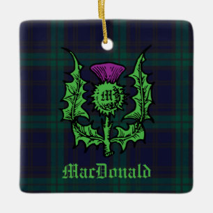 Scottish Thistle på Mörk Tartan Custom Name Julgransprydnad Keramik