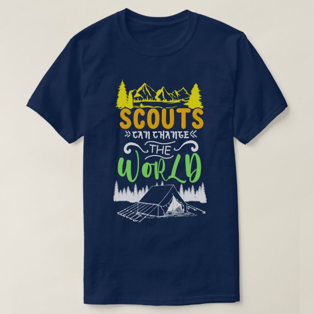 Scout visar att det finns stora sjöberg i camping. t shirt (Design framsida)