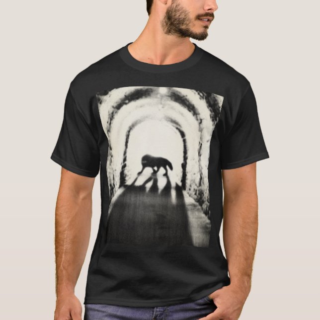 SCP-023/Black Shuck Wikidot-bild T Shirt (Framsida)