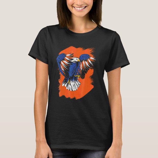 Screaming Eagle USA flagga 4:e juli för patrioter T Shirt (Framsida)