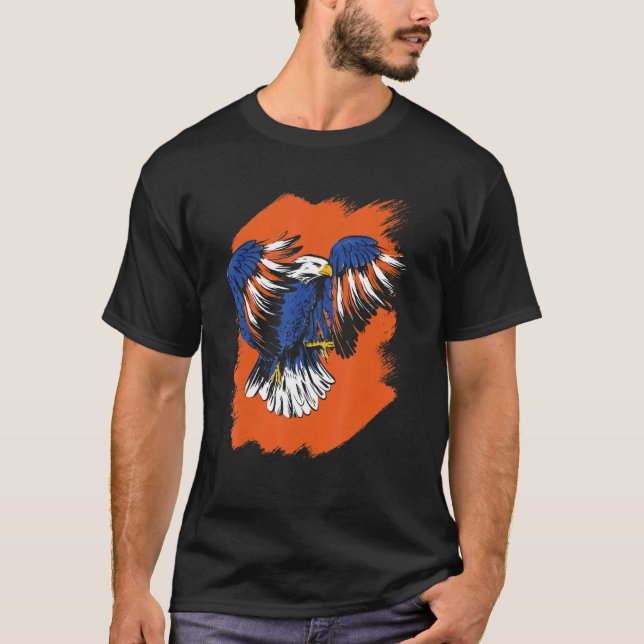 Screaming Eagle USA flagga 4:e juli för patrioter T Shirt (Framsida)
