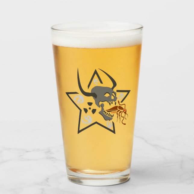 Screaming Skullpennagram med brunt Cockroach Glaskopp (Framsida fylld)