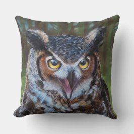 Screeching Owl Pillow Kudde