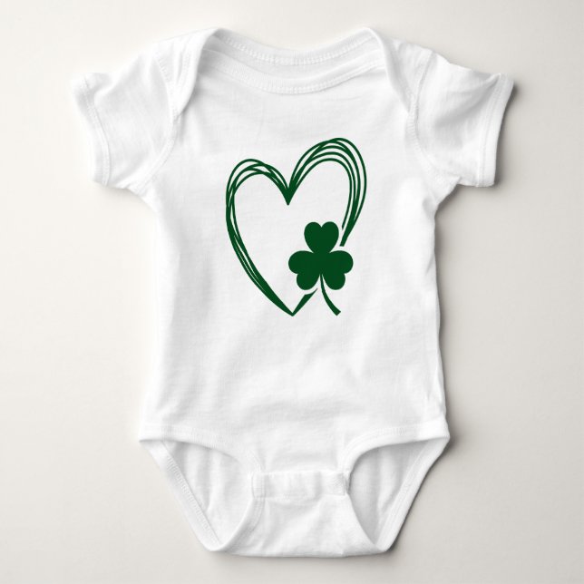 Scribble Heart med Shamrock Saint patrick's day T Shirt (Framsida)