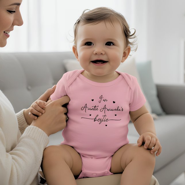 Script heart Custom Auntie's Bestie Baby Bodysuit T Shirt (Skapare uppladdad)