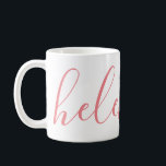 Script Namn Personlig Gift Anpassningsbar Rosa Mug Kaffemugg<br><div class="desc">Ett fantastiskt mugg med ett eget namn i ett modernt skript med elegant. I rosa och vitt. Underbart som mors dag,  helgdag,  födelsedag,  husuppvärmning eller brudgåva.</div>
