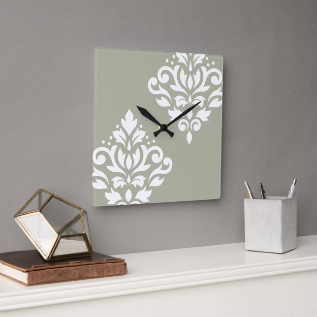 Scroll Damask Art I White on Green Fyrkantig Klocka (Kontor)
