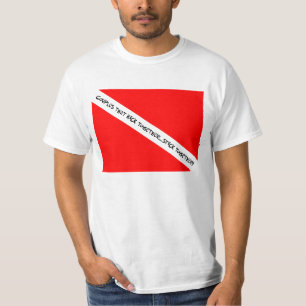 Scubapar sparkar tillsammans pinnen tillsammans tee shirt