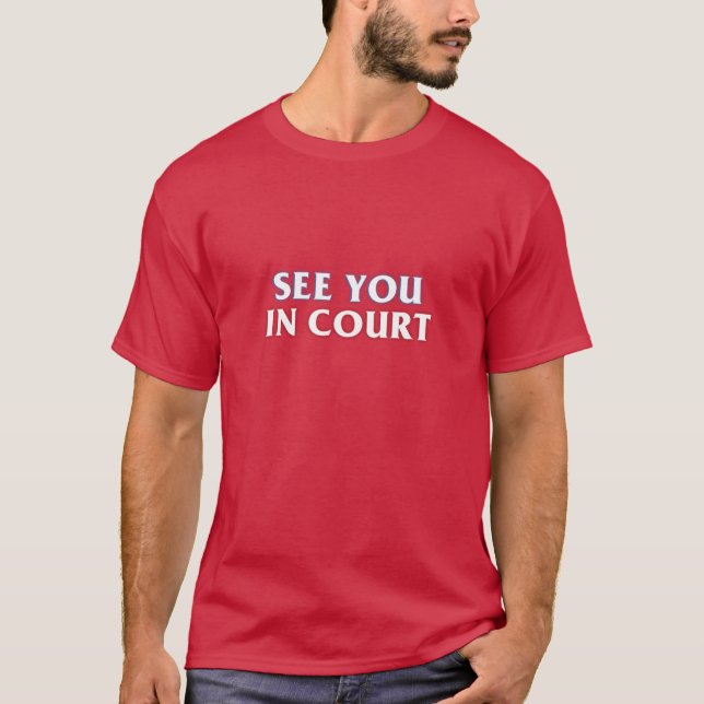Se Dig i Domstol familj T Shirt (Framsida)