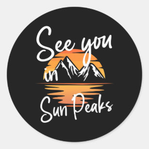 Se dig i Sol Peaks Vacation Ski Runt Klistermärke