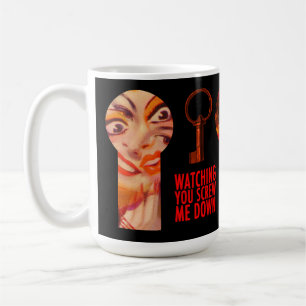 Se dig luras ner kaffemugg