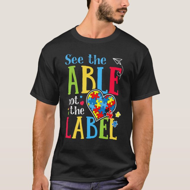 Se inte etiketten "Autism Puzzle Kärlek Hea". T Shirt (Framsida)