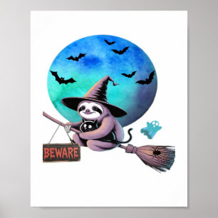 Se till att Cute Witch Sloth flyger på Broom Hallo Poster