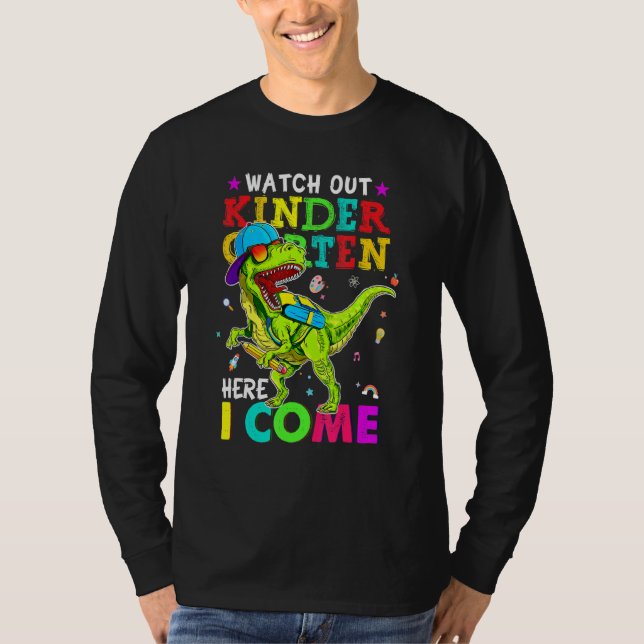 Se upp Kindergarten här i Kom Dinosaurs bak T Shirt (Framsida)