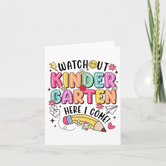 Se upp Kindergarten här i Kom första dagen bak Kort (Framsida)