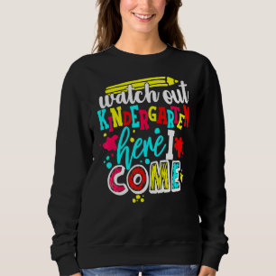 Se upp Kindergarten här i Kom Peace Out Pre K T Shirt