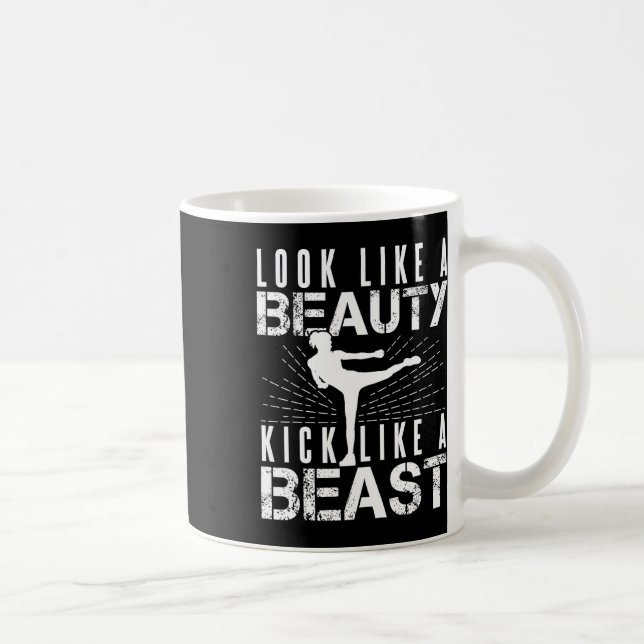 Se ut som Beauty Kick som Beast Kickboxer Athleti Kaffemugg (Höger)