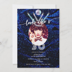 Se vem som är 30 Modern Disco Retro Photo Birthday Inbjudningar