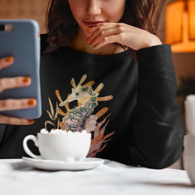 Sea Horse with Bouquet Sea Lövs T Shirt (Sea Horse With Bouquet of Sea Leaves Sweatshirt)