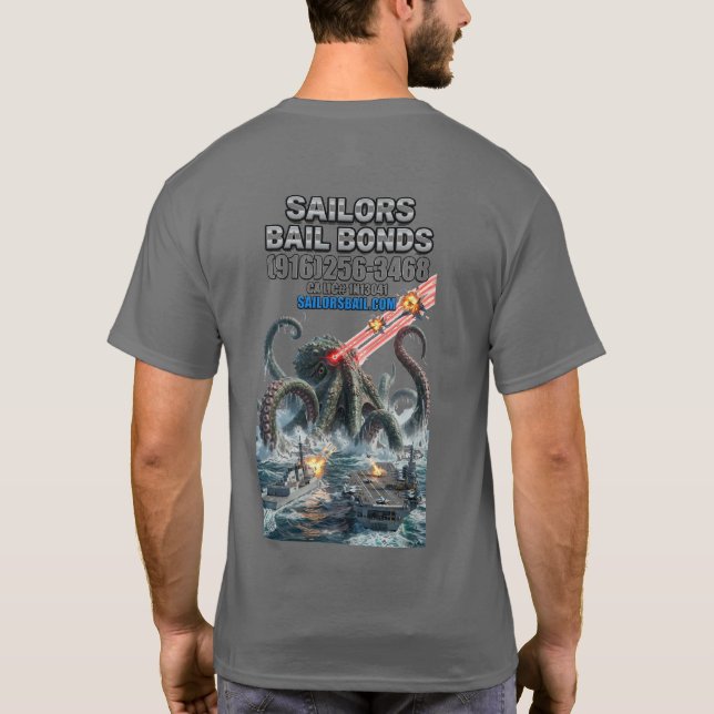 Sea Monster Battles the US Navy T-Shirt (Baksida)