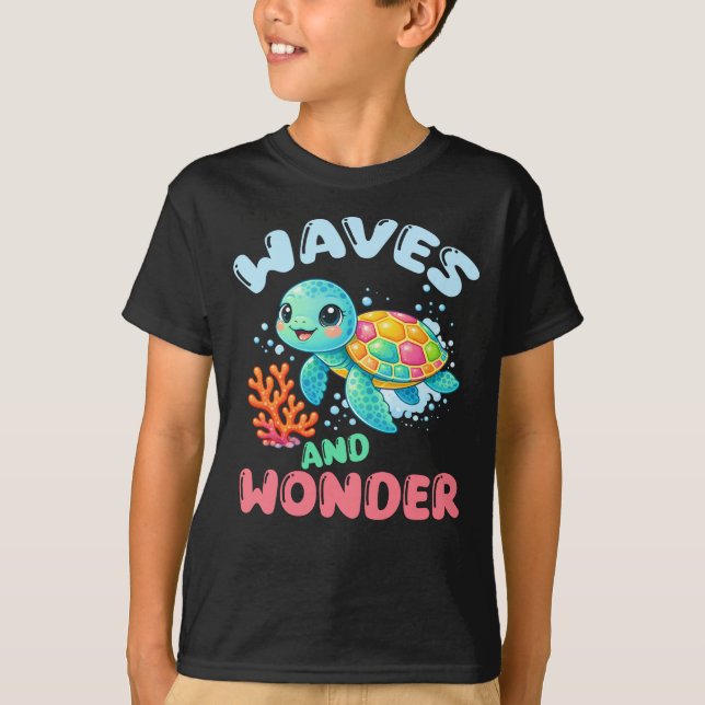Sea Turtle Waves and Wonder Kids T Shirt (Framsida)