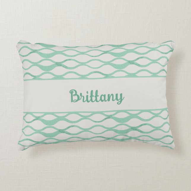 Seafoam Green Waves Personalized Coastal Decor Prydnadskudde (Framsidan)