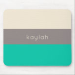 Seafoam Grönt Färg Blockera Mönster med Namn Musmatta<br><div class="desc">En minimalistisk utformning av trendiget med ett block mönster i färg i tre färg i fråga om grönt,  taupe och sandbeige. Anpassa med ditt namn eller annan önskad text. Den här utformningen finns i en rad olika kombinationer av färg.</div>
