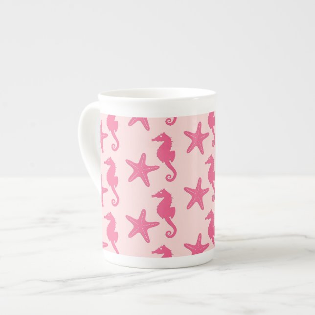 Seahäst och stjärnfisk - rosa av korall benporslin mugg (Framsida vänster)
