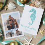 Seahorse Aqua Blue Glitter Beach jul 3 Foto Julkort<br><div class="desc">Kustens tematiska julkort har ett sött akvblått glitter-hav,  med God jul-skript och 3 foton på baksidan. Kolla in samlingen för matchande produkter och andra färgvägar,  eller meddela mig genom Zazzle-Chattan om du behöver en speciell matchande produkt.</div>