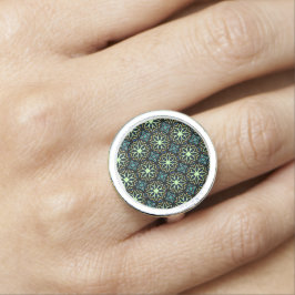 Seamless Floral Symmetrical Pattern Ring