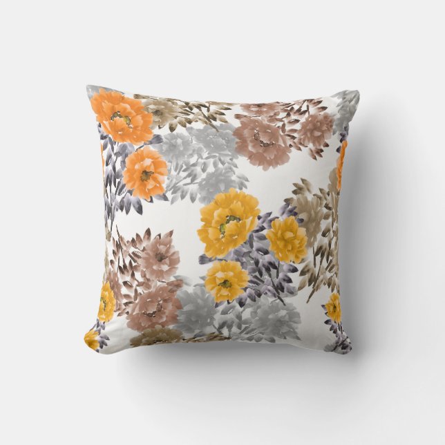 Seamless pattern of orange, yellow, beige flowers  kudde (Framsida)