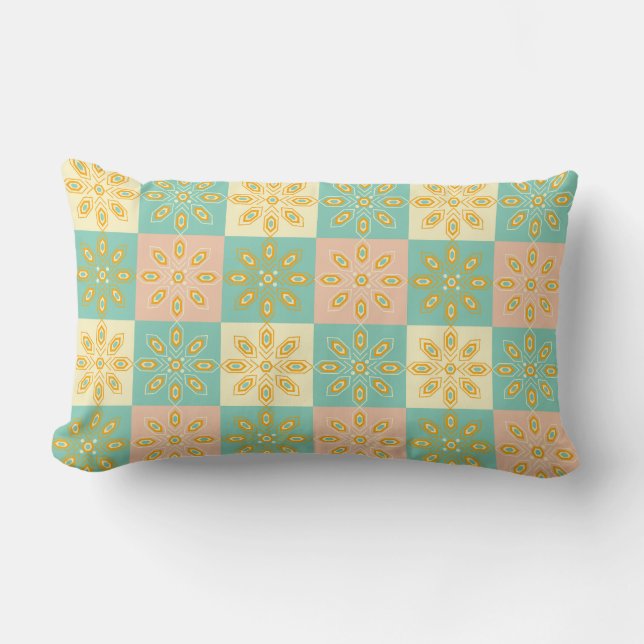 Seamless pattern with geometric floral motifs lumbarkudde (Framsida)