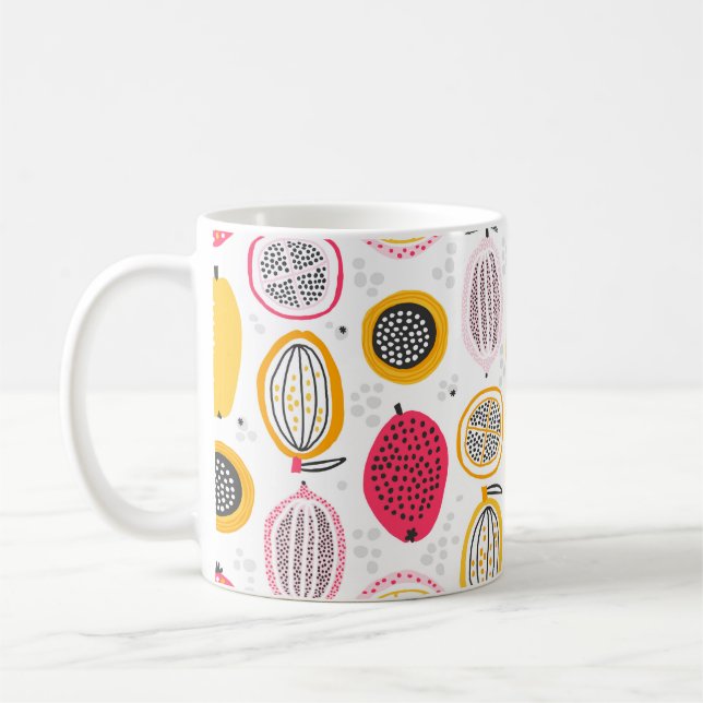 Seamless pattern with hand drawn exotic fruits. Ab Kaffemugg (Vänster)